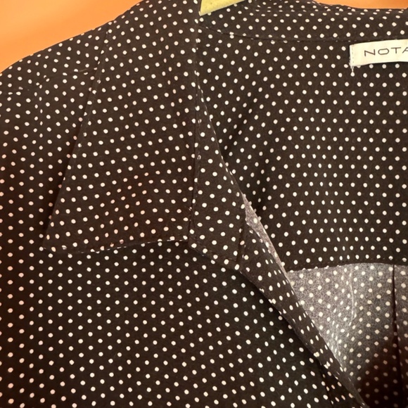 Black & white polkbutton down shirt with collar, pockets and adjustable sleeves. - Picture 3 of 7